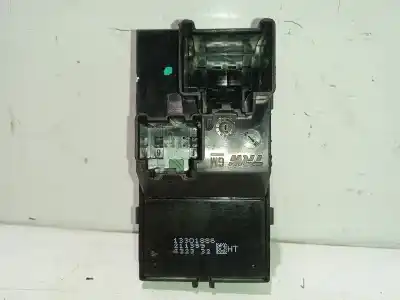 Second-hand car spare part right front power window switch for opel astra j (p10) 2.0 cdti (68) oem iam references 13301886  