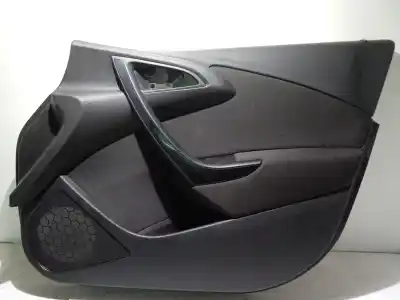 Peça sobressalente para automóvel em segunda mão Forra / Revestimento Da Porta Dianteira Direita por OPEL ASTRA J (P10) 2.0 CDTI (68) Referências OEM IAM 13472867  