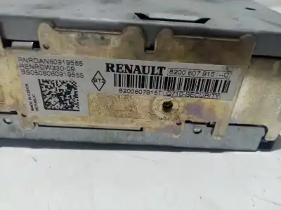 Second-hand car spare part audio system / radio cd for renault clio iii (br0/1, cr0/1) 1.5 dci (br17, cr17) oem iam references 8200607915  