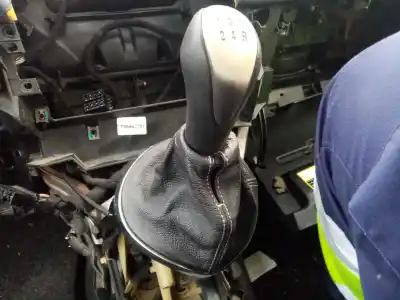 Автозапчасти б/у ручка рычага передачи за lancia ypsilon (843_) 1.3 d multijet (843.axe11, 843.axe1a) ссылки oem iam 55349533  