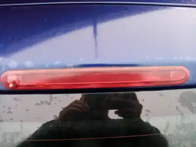 Автозапчасти б/у центральный стоп-сигнал за lancia ypsilon (843_) 1.3 d multijet (843.axe11, 843.axe1a) ссылки oem iam 51700163