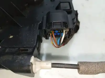 Second-hand car spare part front right door lock for bmw 3 (e46) 320 d oem iam references 51217011308  