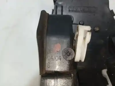 Second-hand car spare part front right door lock for bmw 3 (e46) 320 d oem iam references 51217011308  