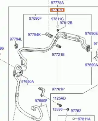 Автозапчастина б/у труби кондиціонації для HYUNDAI I20 1.1 CRDi CAT Посилання на OEM IAM 977634P250  