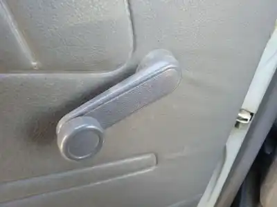 Peça sobressalente para automóvel em segunda mão manivela / manipulo do vidro traseiro esquerdo por suzuki vitara (et) hdi (se 420hdi) referências oem iam 8296082100