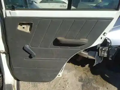 Peça sobressalente para automóvel em segunda mão forra / revestimento da porta traseira direita por suzuki vitara (et) hdi (se 420hdi) referências oem iam 8374056b10