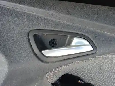 Peça sobressalente para automóvel em segunda mão puxador interior dianteiro direito por ford focus iii 1.6 ti referências oem iam 1746826