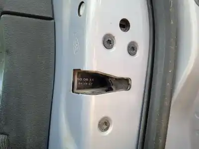 Peça sobressalente para automóvel em segunda mão fechadura da porta traseira direita por ford focus iii 1.6 ti referências oem iam 2099457