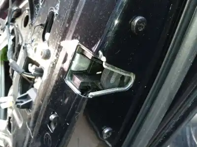 Peça sobressalente para automóvel em segunda mão fechadura da porta traseira direita por bmw 3 (e90) 320 d referências oem iam 51227202148