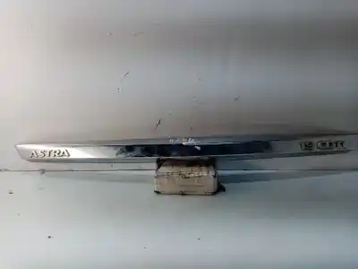 Автозапчастина б/у молдинг для opel astra h (a04) 1.9 cdti (l48) посилання на oem iam 13223917