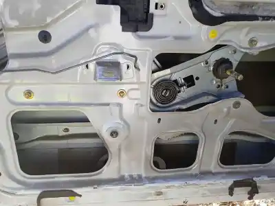 Pezzo di ricambio per auto di seconda mano Alzacristalli Anteriore Sinistro per RENAULT KANGOO EXPRESS (FC0/1_) D 65 1.9 (FC0E, FC02, FC0J, FC0N) Riferimenti OEM IAM 8200155793  