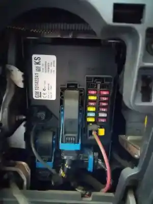 Автозапчасти б/у блок реле/предохранителей за opel corsa d 1.3 16v cdti ссылки oem iam 13217394eh  13142241