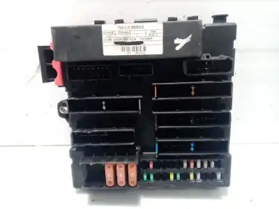 Peça sobressalente para automóvel em segunda mão caixa de fusíveis e relés por opel vectra c caravan elegance referências oem iam 93189487