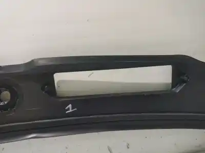 Pezzo di ricambio per auto di seconda mano modanatura per bmw 1 (e87) 118 d riferimenti oem iam 15677210  