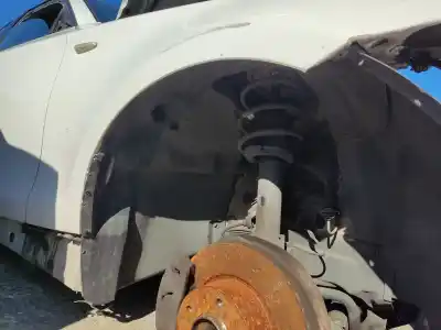 Peça sobressalente para automóvel em segunda mão cave de roda dianteira direita por bmw 1 (e87) 118 d referências oem iam 51717059372