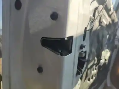 Peça sobressalente para automóvel em segunda mão fechadura da porta dianteira esquerda por bmw 1 (e87) 118 d referências oem iam 51217202143