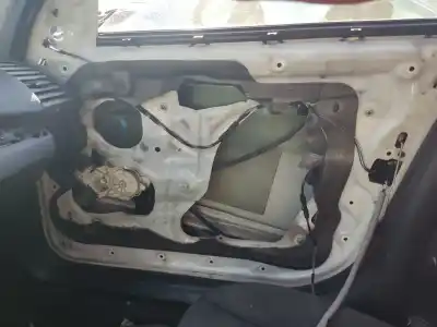 Peça sobressalente para automóvel em segunda mão elevador de vidros dianteiro direito por bmw 1 (e87) 118 d referências oem iam 51337138466