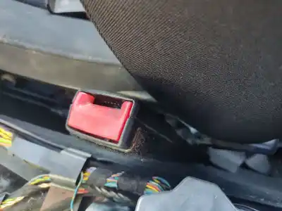 Peça sobressalente para automóvel em segunda mão chicote / encaixe cinto segurança dianteiro direito por bmw 1 (e87) 118 d referências oem iam 72117213564