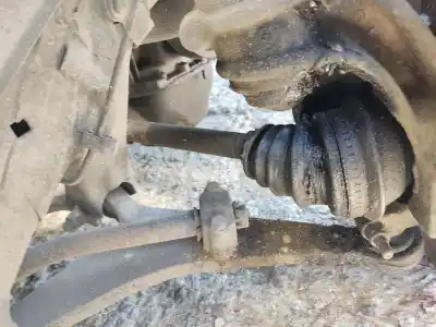 Peça sobressalente para automóvel em segunda mão Transmissão Dianteira Direita por PEUGEOT 106 II (1A_, 1C_) 1.1 i Referências OEM IAM 3273C8  