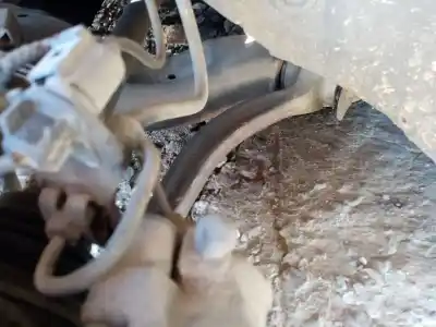 Автозапчастина б/у передній лівий нижний рычаг підвіски для skoda superb i (3u4) 1.9 tdi посилання на oem iam 8d0407151e