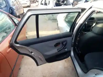 Автозапчастина б/у двері задні ліві для peugeot 406 break (8e/f) 2.0 hdi 110 посилання на oem iam 9006c1  