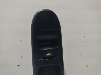 Автозапчастина б/у передній правий віконний вимикач для peugeot 307 sw (3h) 1.6 hdi 110 посилання на oem iam 96351625xt  6554e7