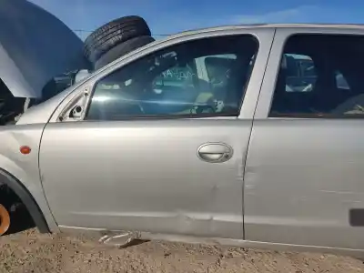 Автозапчасти б/у левая передняя дверь за opel corsa c (x01) 1.3 cdti (f08, f68) ссылки oem iam 13114683
