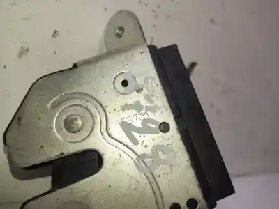 Peça sobressalente para automóvel em segunda mão fechadura do mala por opel corsa d 1.2 cat (a 12 xer / ldc) referências oem iam 55701971  