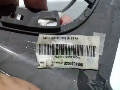 Pezzo di ricambio per auto di seconda mano modanatura per renault scénic ii (jm0/1_) 1.9 dci (jm14) riferimenti oem iam 8200231906  
