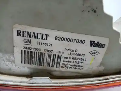 Second-hand car spare part front right headlight for renault trafic combi (ab 4.01) 1.9 diesel oem iam references 8200007030  91166121