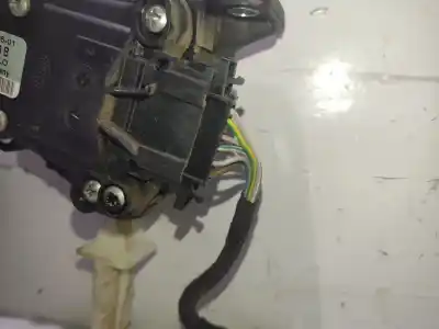 Pezzo di ricambio per auto di seconda mano pedale dell acceleratore per volkswagen bora variant (1j6) 1.9 tdi riferimenti oem iam 6q1721503b  6pv00849501