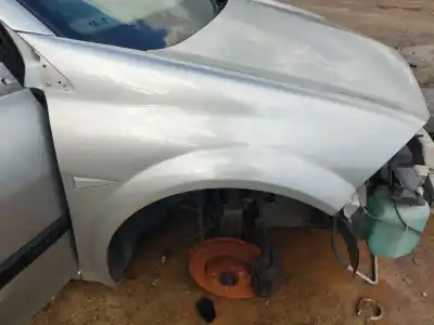 Peça sobressalente para automóvel em segunda mão GUARDA-LAMAS DIANTEIRO DIREITO por RENAULT MEGANE II (BM0/1_, CM0/1_)  Referências OEM IAM 7701477187  7701477607
