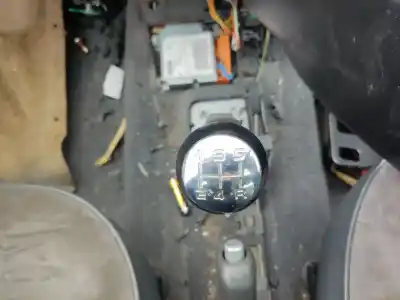 Peça sobressalente para automóvel em segunda mão BOTÃO DA ALAVANCA DE VELOCIDADES por CITROEN XSARA (N1)  Referências OEM IAM 2403L4  