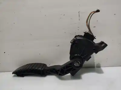 Second-hand car spare part accelerator pedal for renault laguna ii (bg0) * oem iam references 8200003392  6pv00811901 Second-hand car spare part accelerator pedal for renault laguna ii (bg0) * oem iam references 8200003392  6pv00811901