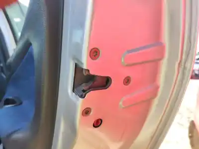 Pezzo di ricambio per auto di seconda mano serratura porta posteriore destra per peugeot 206 fastback (2a/c) 1.4 i riferimenti oem iam 913887