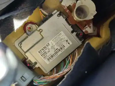 Second-hand car spare part airbag control unit for renault modus / grand modus (f/jp0_) 1.5 dci (fp0d, jp0d) oem iam references 8200463297