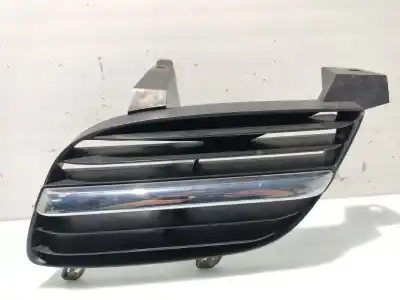 Peça sobressalente para automóvel em segunda mão Grelha De Pára Choques Frontal por NISSAN ALMERA II HATCHBACK (N16) 1.5 Referências OEM IAM 82332BM400  