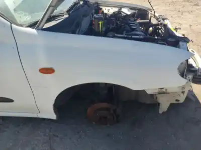 Peça sobressalente para automóvel em segunda mão guarda-lamas dianteiro direito por nissan almera ii hatchback (n16) 1.5 referências oem iam 631004m631