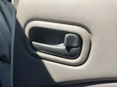 Peça sobressalente para automóvel em segunda mão puxador interior traseiro direito por nissan almera ii hatchback (n16) 1.5 referências oem iam 806709f003