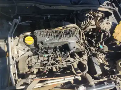 Pièce détachée automobile d'occasion CULASSE DU MOTEUR pour NISSAN ALMERA II HATCHBACK (N16)  Références OEM IAM 1104100Q1J  