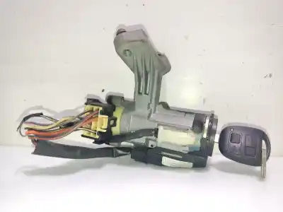 Peça sobressalente para automóvel em segunda mão  por TOYOTA COROLLA (_E12_)  Referências OEM IAM 45020024 6905202070 6905102080 / 8978302020