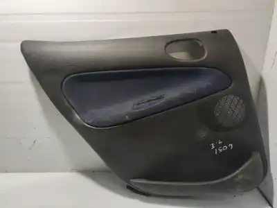 Pezzo di ricambio per auto di seconda mano rivestimento portiera posteriore sinistra per peugeot 206 fastback (2a/c) 1.4 i riferimenti oem iam 96439127