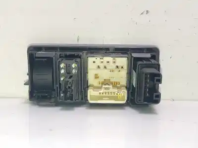 Pezzo di ricambio per auto di seconda mano controllo specchio per toyota corolla (_e12_) 2.0 d-4d (cde120r_, cde120l_) riferimenti oem iam 183574  