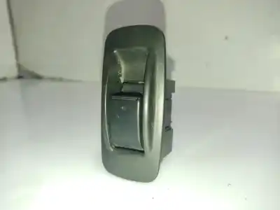 Peça sobressalente para automóvel em segunda mão botão / interruptor elevador vidro dianteiro direito por toyota corolla (_e12_) 2.0 d-4d (cde120r_, cde120l_) referências oem iam 848010241