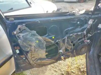 Peça sobressalente para automóvel em segunda mão elevador de vidros dianteira esquerda por toyota corolla (_e12_) 2.0 d-4d (cde120r_, cde120l_) referências oem iam 6982002130