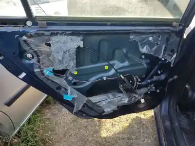 Peça sobressalente para automóvel em segunda mão elevador de vidros traseiro esquerdo por toyota corolla (_e12_) 2.0 d-4d (cde120r_, cde120l_) referências oem iam 6984002100