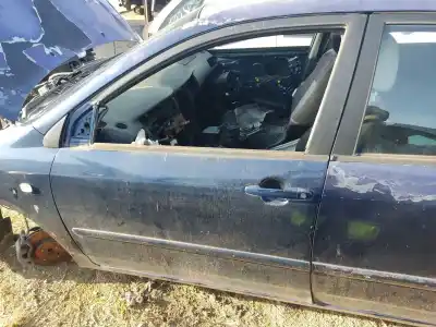 Peça sobressalente para automóvel em segunda mão porta da frente esquerda por toyota corolla (_e12_) 2.0 d-4d (cde120r_, cde120l_) referências oem iam 6700202171