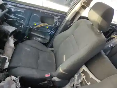 Peça sobressalente para automóvel em segunda mão assento dianteiro direito por toyota corolla (_e12_) 2.0 d-4d (cde120r_, cde120l_) referências oem iam 5990add
