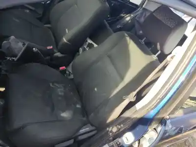 Peça sobressalente para automóvel em segunda mão assento dianteiro esquerdo por toyota corolla (_e12_) 2.0 d-4d (cde120r_, cde120l_) referências oem iam 5990adi