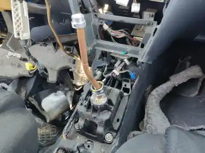 Peça sobressalente para automóvel em segunda mão alavanca de velocidades por toyota corolla (_e12_) 2.0 d-4d (cde120r_, cde120l_) referências oem iam 3353002160